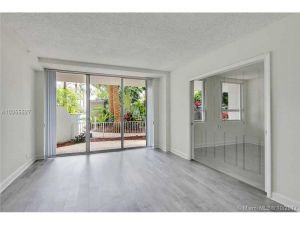 1500 Bay Rd #N-17. Miami Beach, Florida - Hometaurus