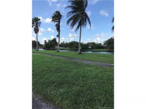 9670 SW 81st Ln. Miami, Florida - Hometaurus