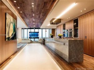 1100 Biscayne Blvd #3106. Miami, Florida - Hometaurus